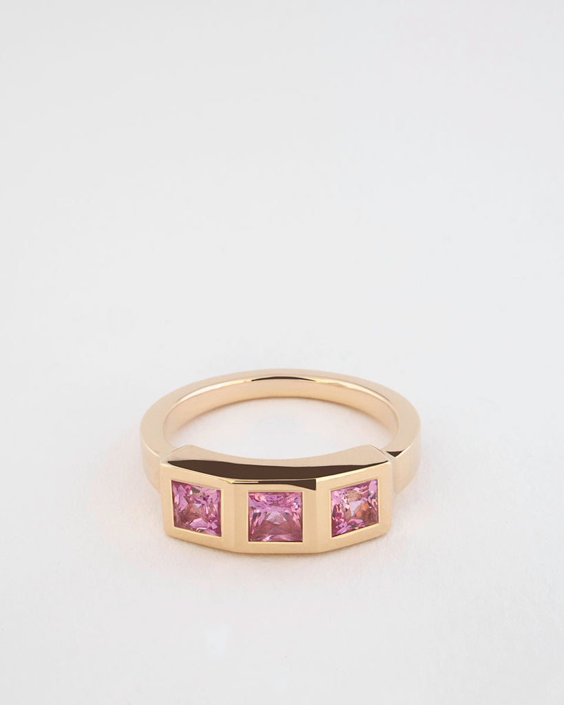 Laura Ring III — Pink Sapphire